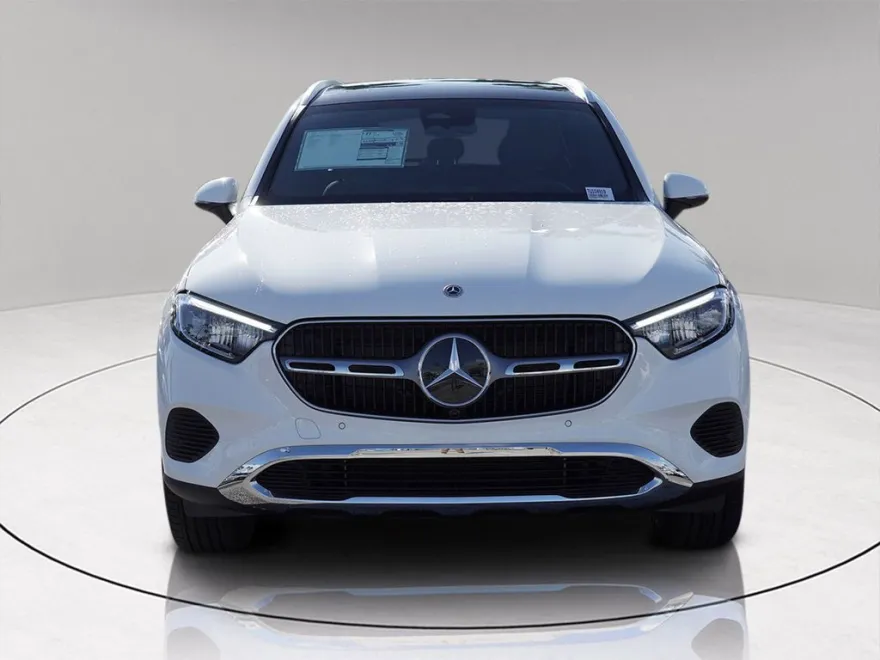 2026 Mercedes Benz GLC 300 photo 1