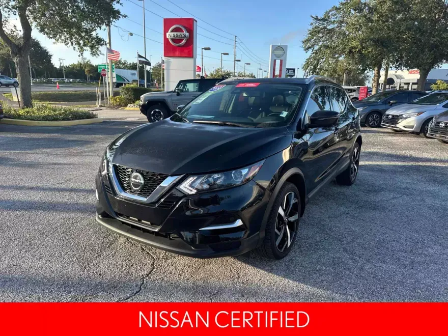 2022 Nissan Rogue Sport SL photo 1