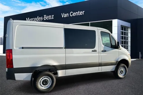 2026 Mercedes Benz S Crew Van photo 2