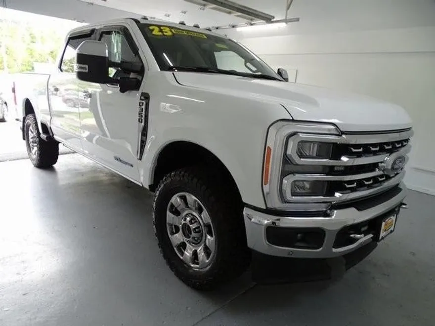 2023 Ford F-350 XL photo 1