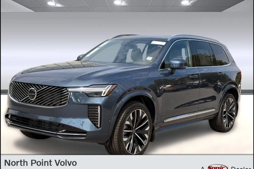 2026 Volvo XC90 Plus photo 1