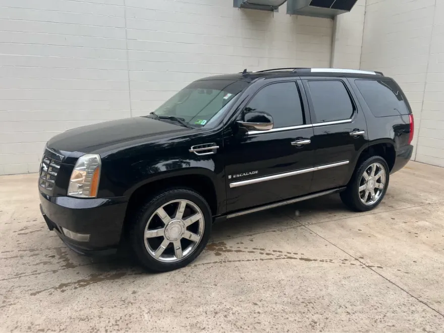 2007 Cadillac Escalade Base photo 1