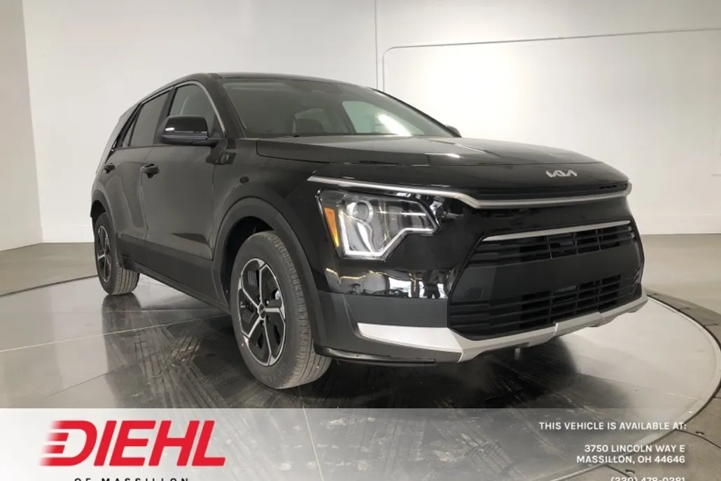 2024 Kia Niro LX photo 1