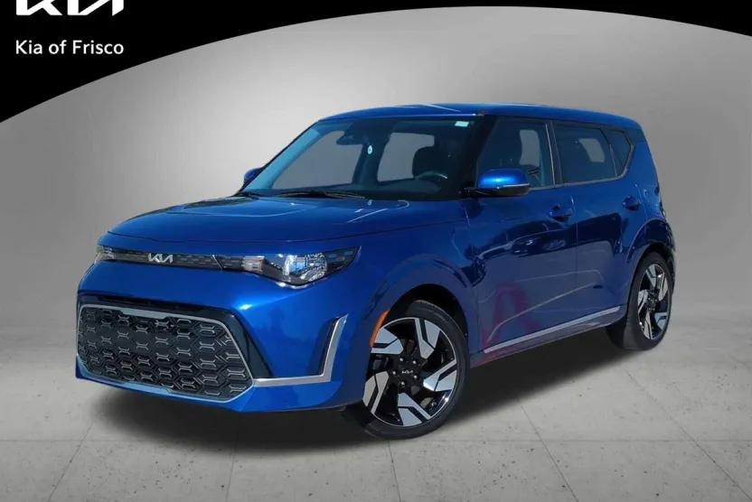 2023 Kia Soul GT-Line photo 1