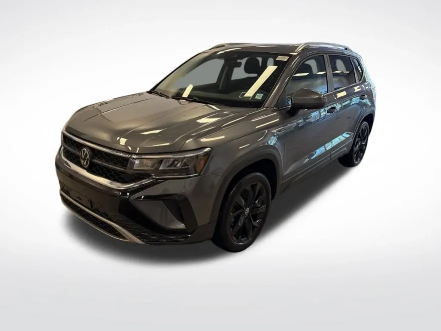 2024 Volkswagen Taos SE photo 1