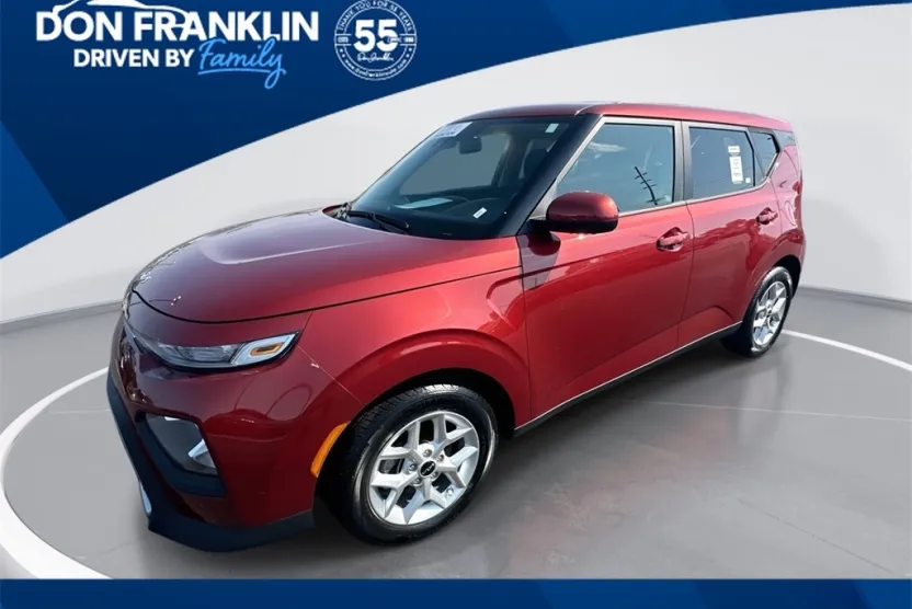 2022 Kia Soul LX photo 1