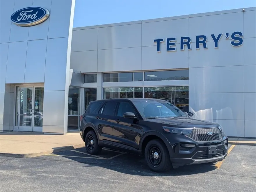 2025 Ford Explorer photo 1