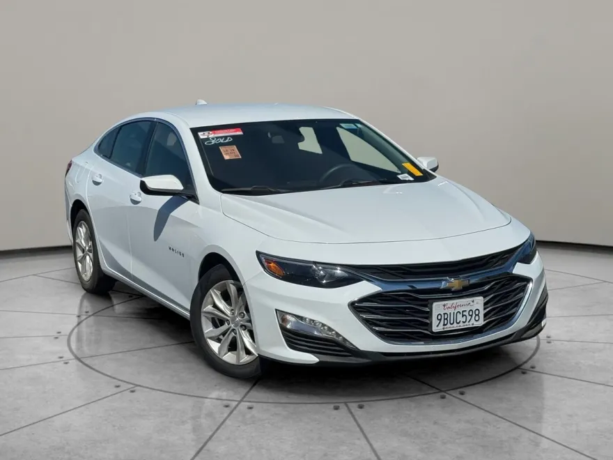 2021 Chevrolet Malibu 1LT photo 1