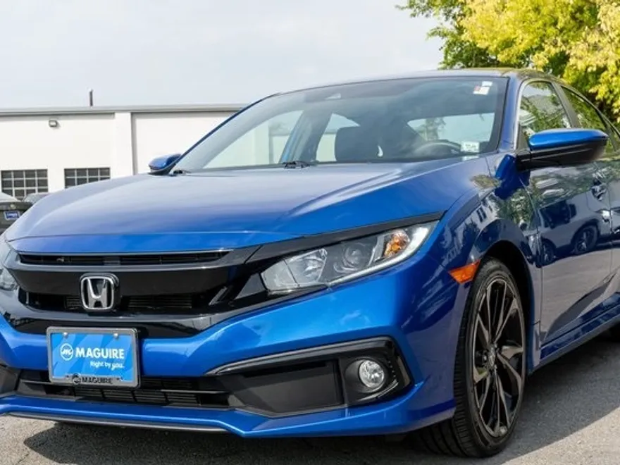 2021 Honda Civic Sport photo 1