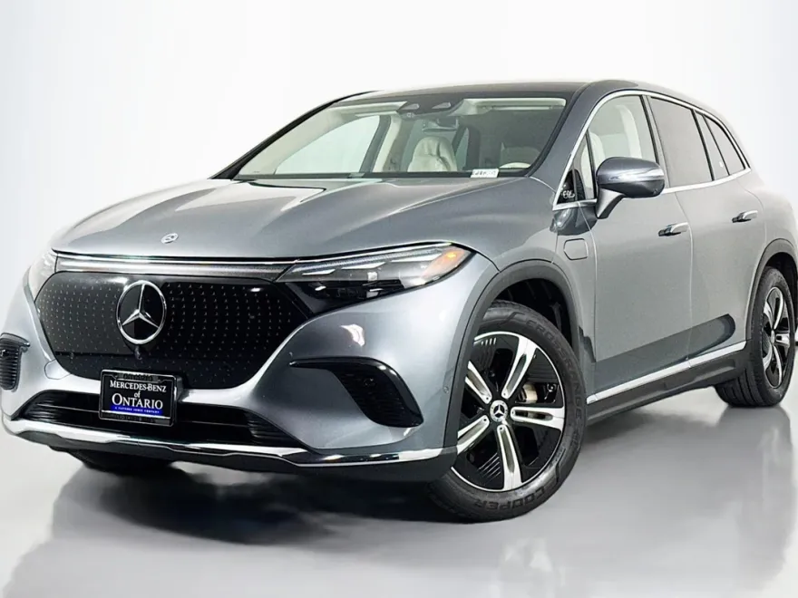 2023 Mercedes Benz EQS SUV 450 photo 1