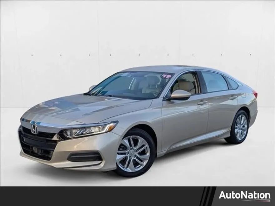 2019 Honda Accord LX 1.5T photo 1