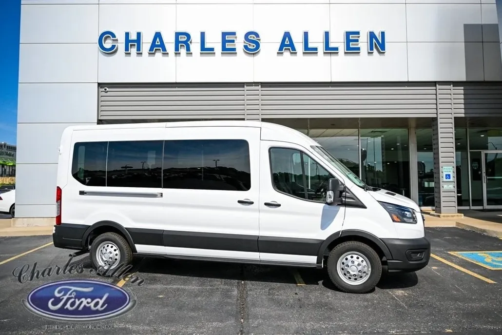 2025 Ford Transit photo 1