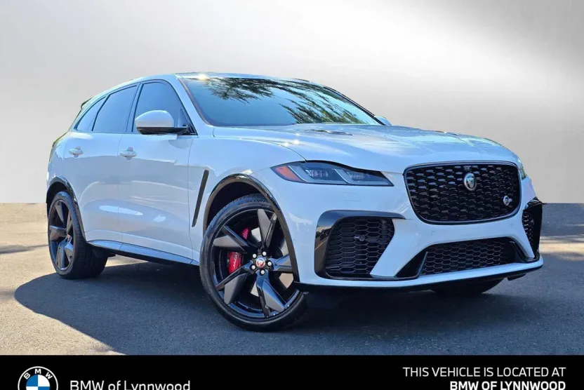 2022 Jaguar F-PACE SVR photo 1