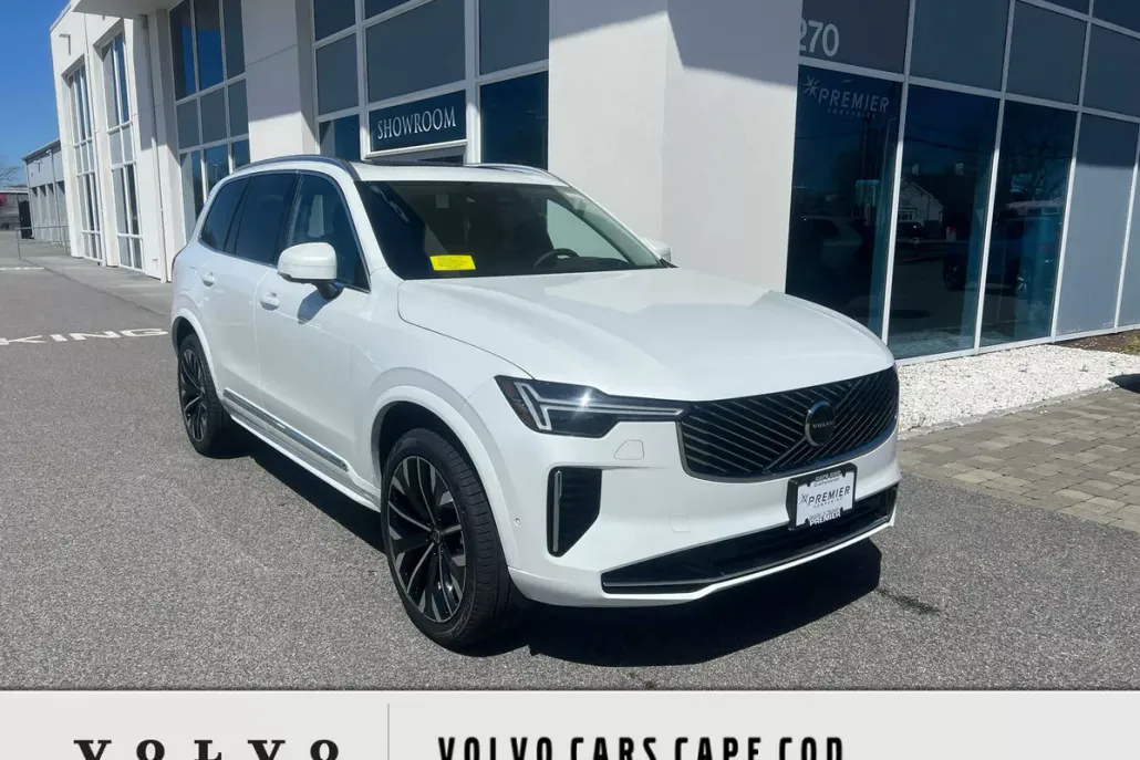 2025 Volvo XC90 T8 photo 1