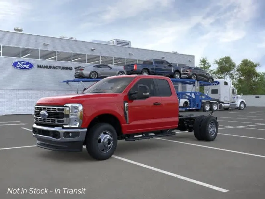 2026 Ford F-350 photo 1