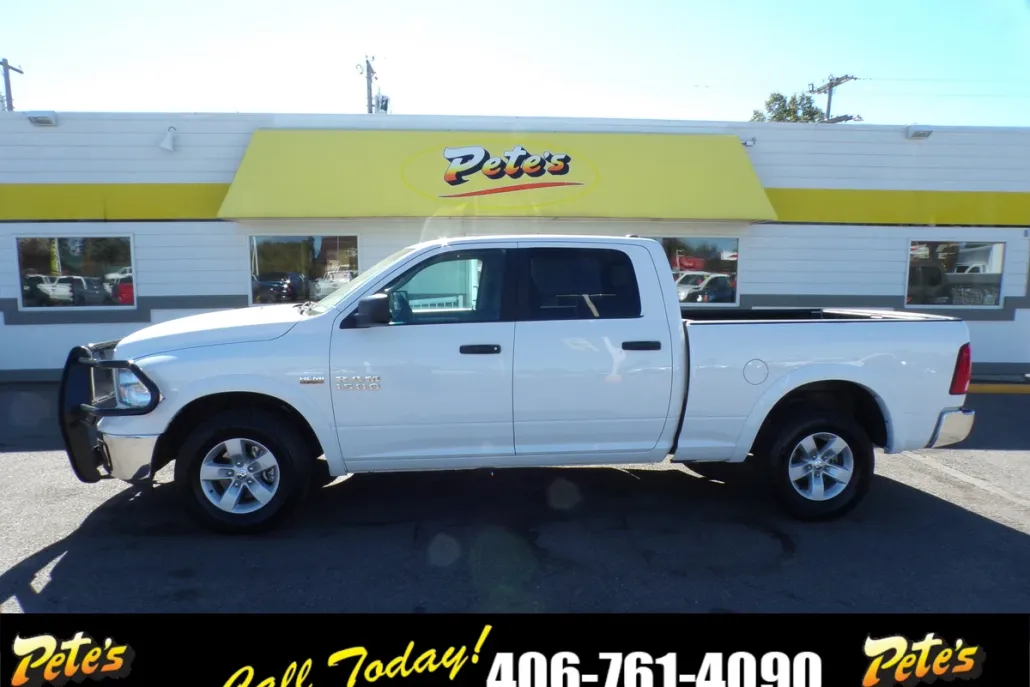 2017 Ram 1500 SLT photo 1