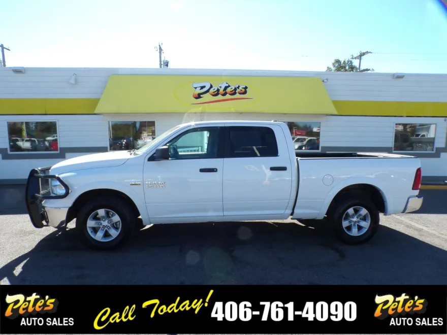 2017 Ram 1500 SLT photo 1