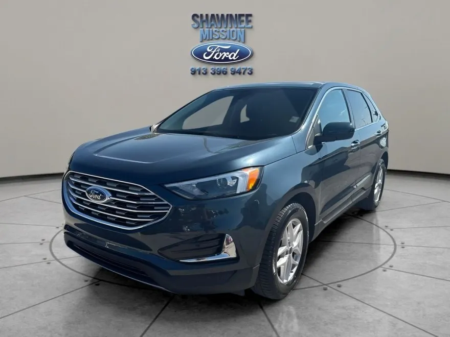 2022 Ford Edge SEL photo 1