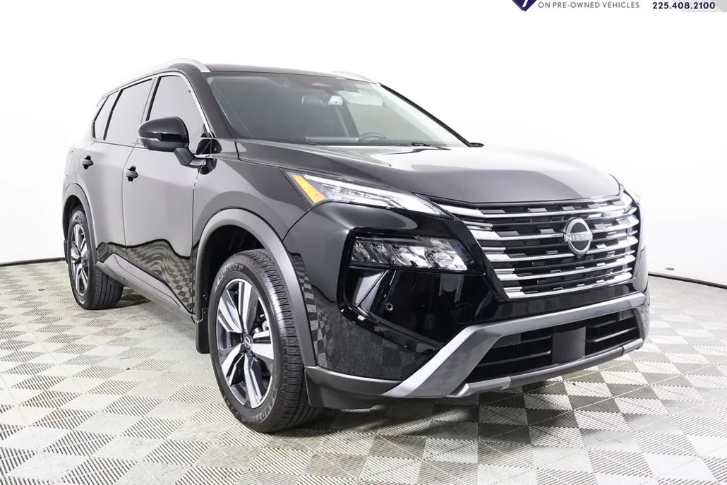 2025 Nissan Rogue SL photo 1