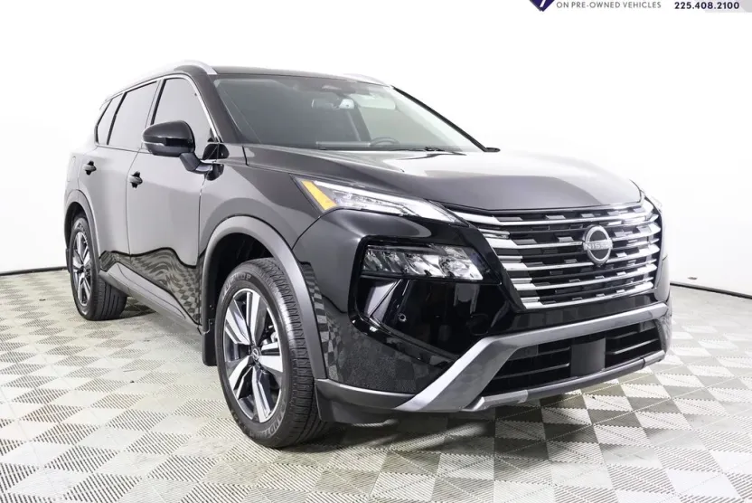 2025 Nissan Rogue SL photo 1