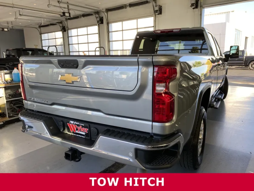 2024 Chevrolet Silverado 3500HD Work Truck photo 2