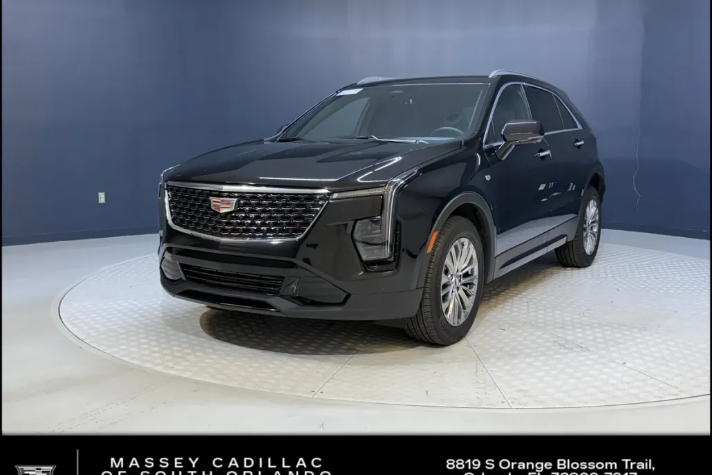 2025 Cadillac XT4 Premium Luxury photo 1