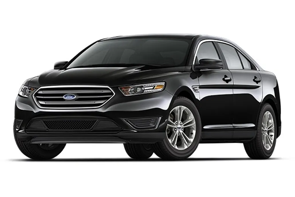 2017 Ford Taurus SE photo 1
