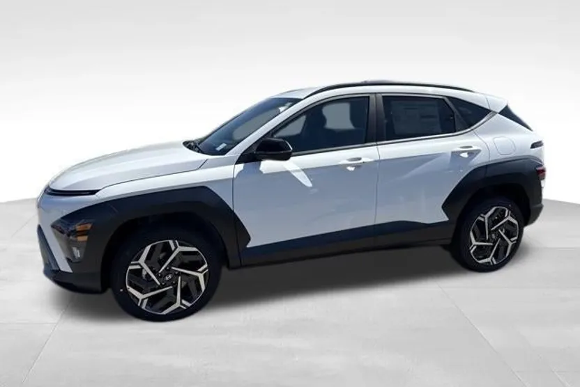 2026 Hyundai Kona SEL photo 1