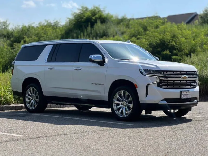 2021 Chevrolet Suburban Premier photo 1