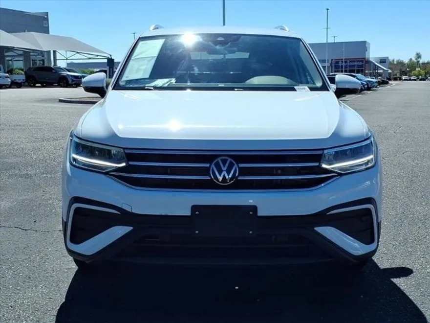2024 Volkswagen Tiguan SE Wolfsburg Edition photo 1