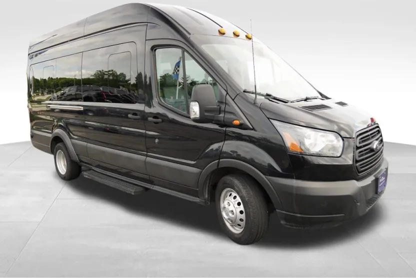 2019 Ford Transit photo 1