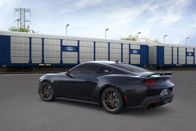 2025 Ford Mustang Dark Horse Deluxe photo 1