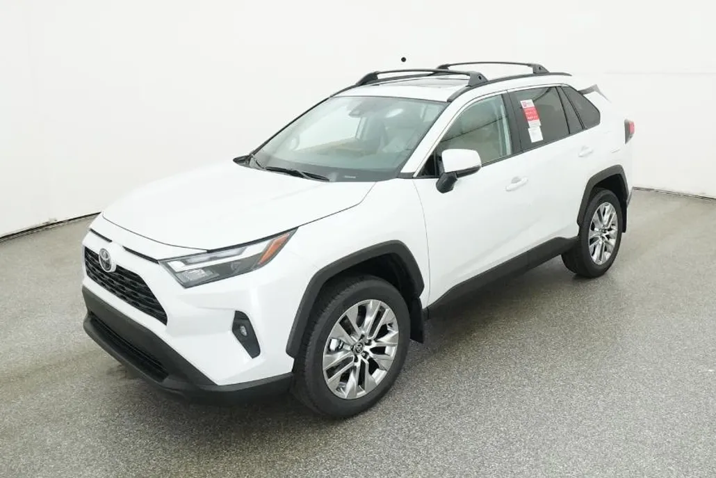 2025 Toyota RAV4 XLE Premium photo 1