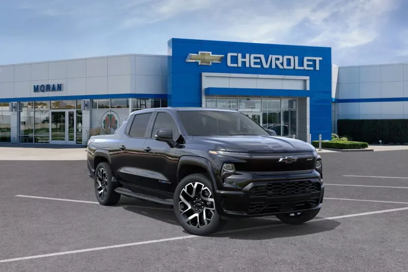 2025 Chevrolet Silverado RST photo 1