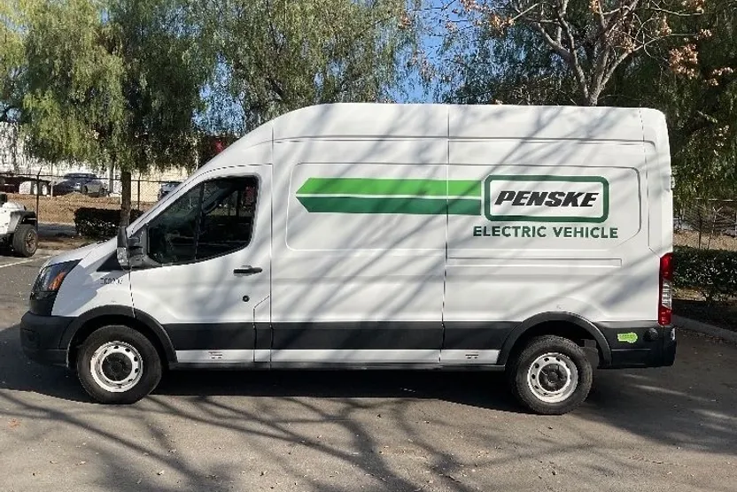 2022 Ford Transit photo 1