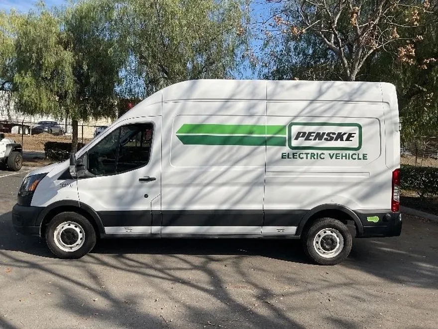 2022 Ford Transit photo 1