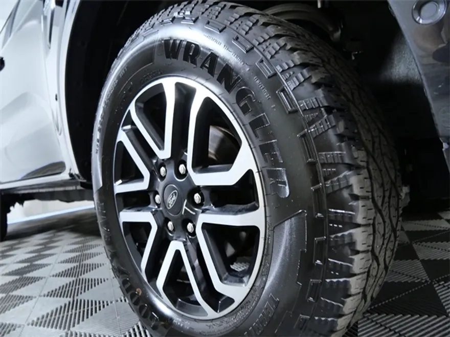 2024 Ford Ranger Lariat photo 1