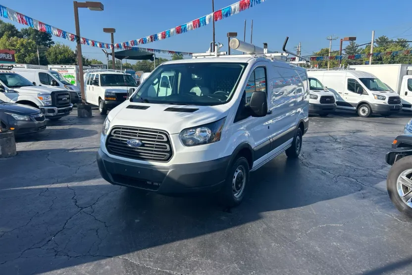 2018 Ford Transit Van photo 1