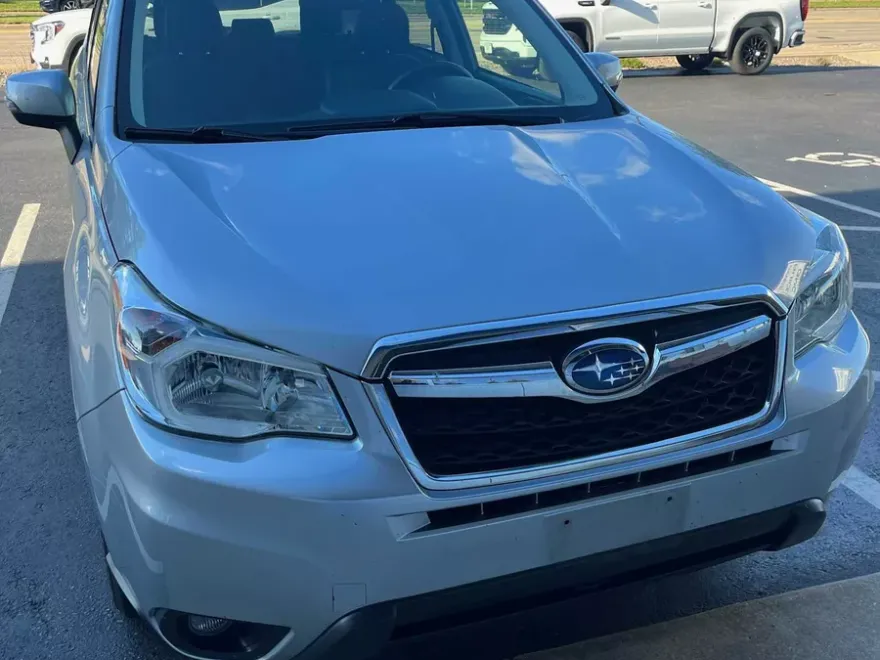 2016 Subaru Forester 2.5i Touring photo 1