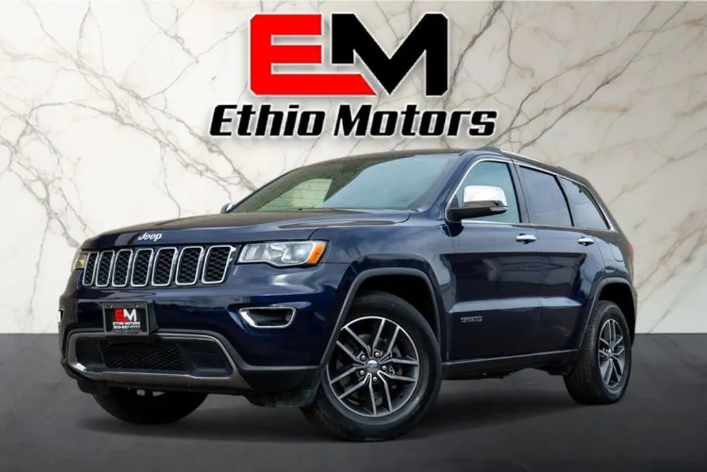 2012 Jeep Grand Cherokee Laredo photo 1