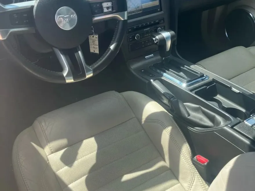2011 Ford Mustang GT Premium Convertible photo 1