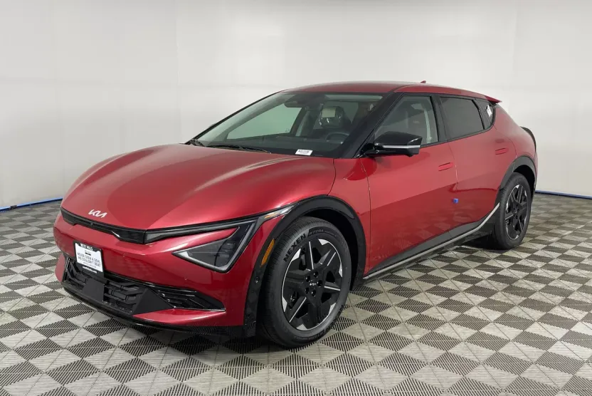 2025 Kia EV6 Wind photo 1