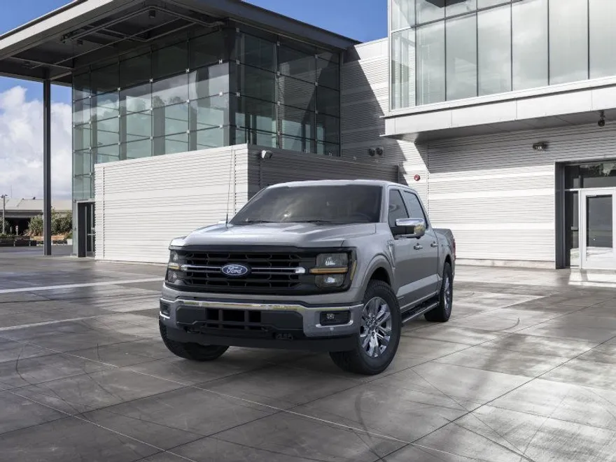 2025 Ford F-150 XLT photo 1