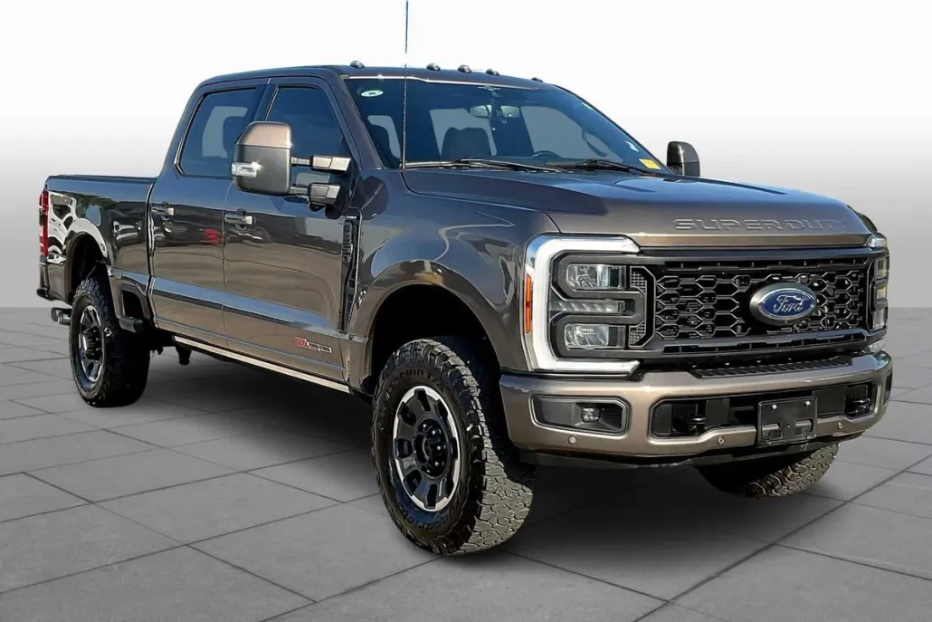 2023 Ford F-250 Lariat photo 1