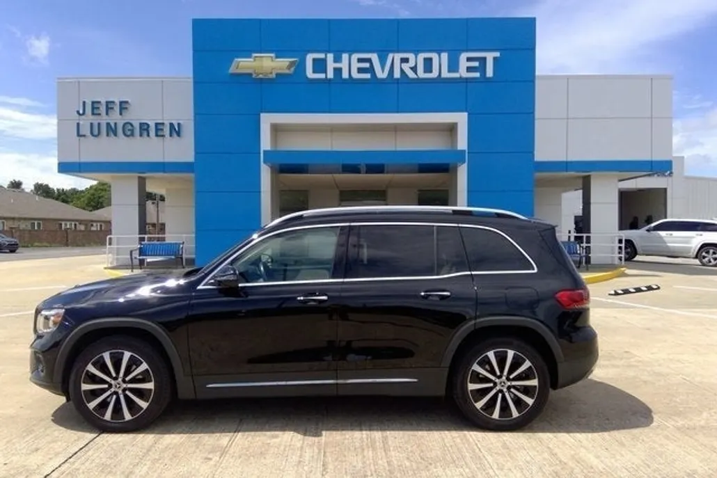 2022 Mercedes Benz GLB 250 photo 1
