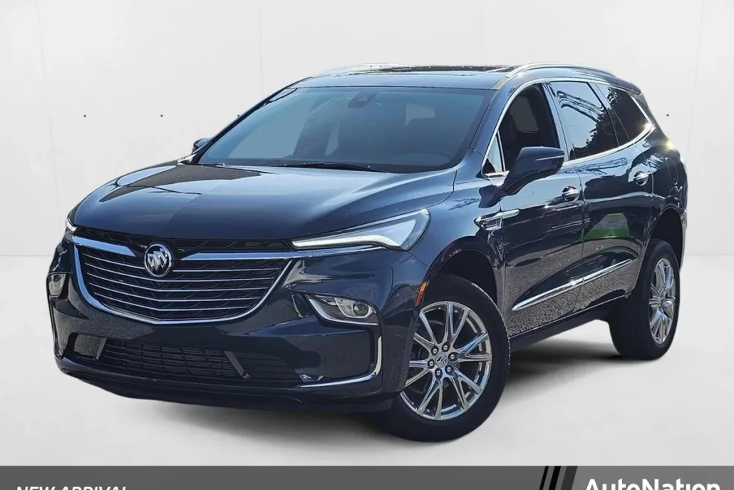 2023 Buick Enclave Essence photo 1