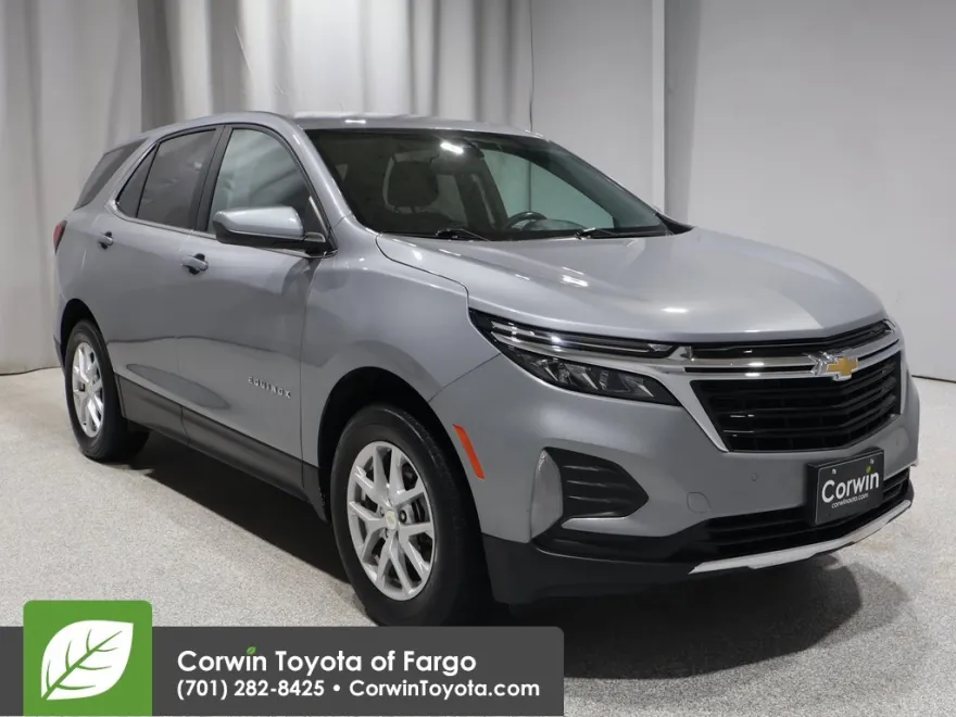 2023 Chevrolet Equinox LT photo 1
