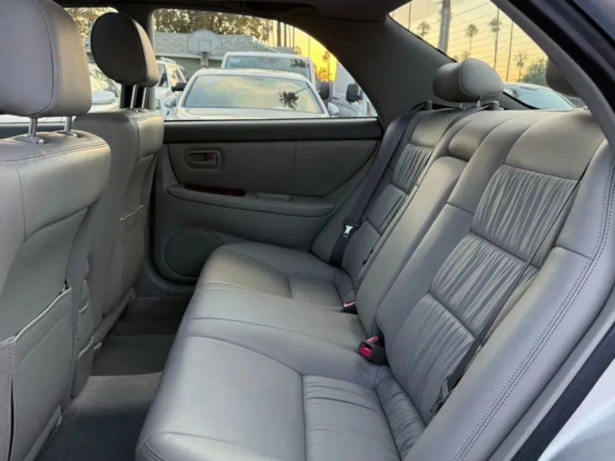 1999 Lexus ES 300 photo 1
