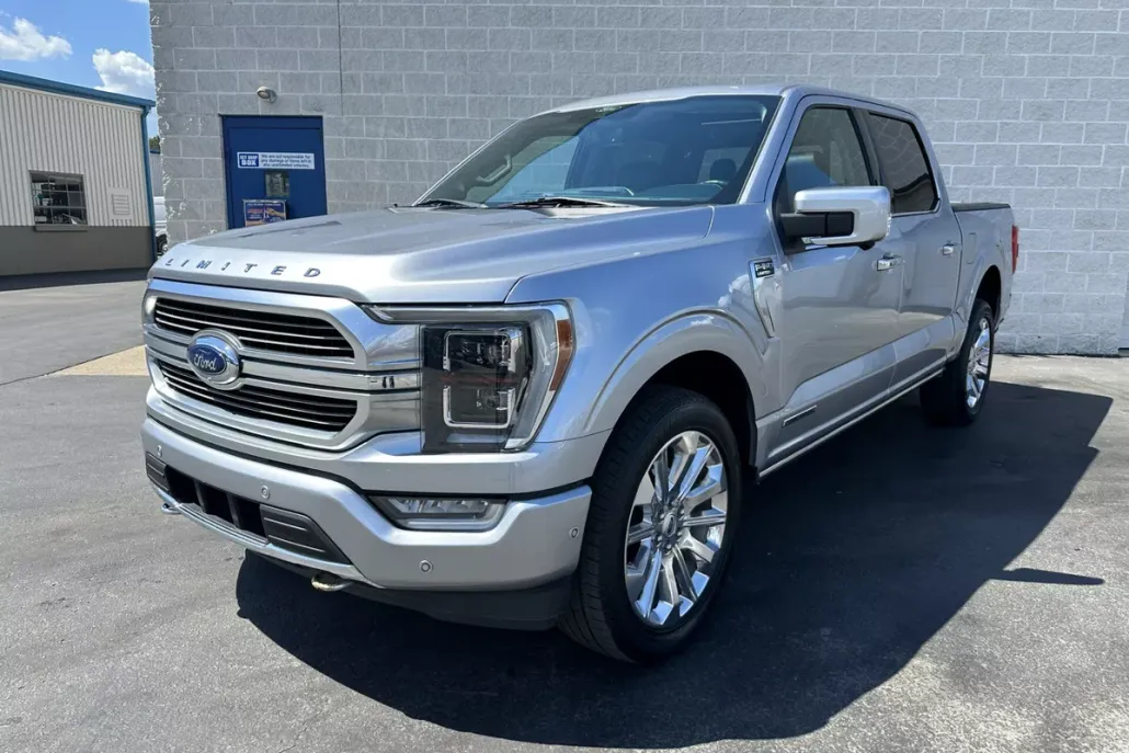 2022 Ford F-150 Limited photo 1