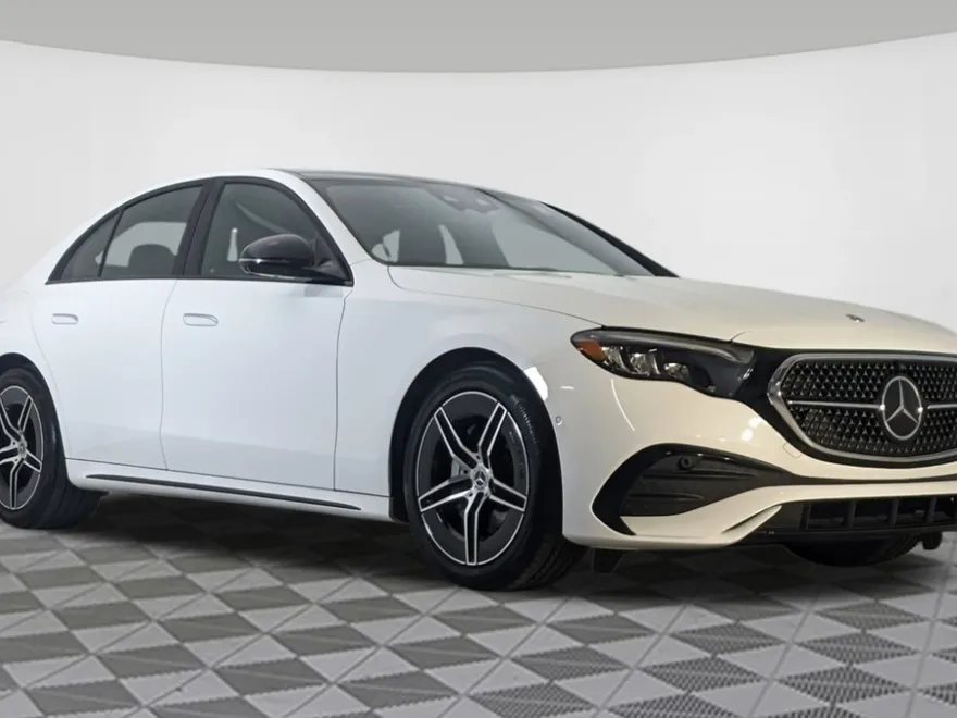 2024 Mercedes Benz E 350 4MATIC Sedan photo 1